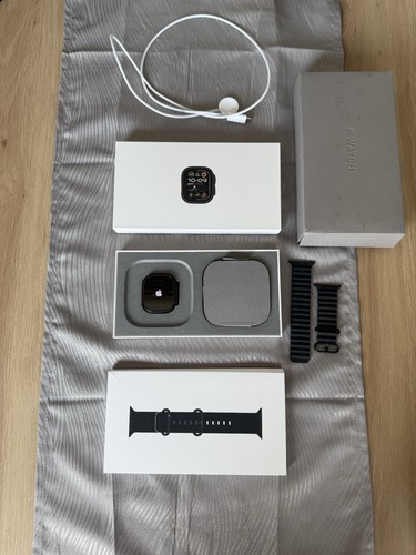 Apple watch ultra - ultra, 2