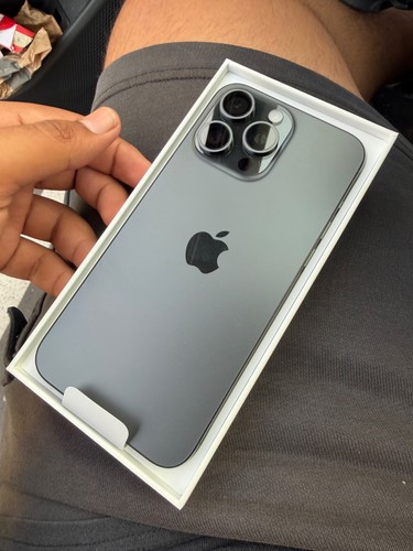 Apple iphone pro - 15,